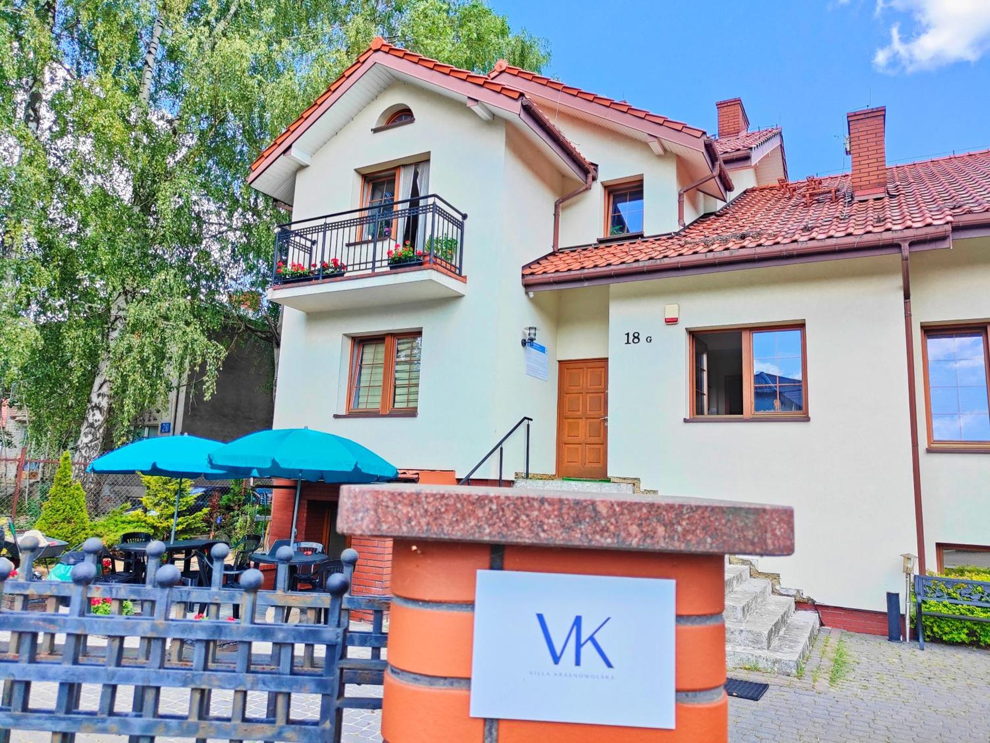 Villa Krasnowolska Airport وارسو المظهر الخارجي الصورة